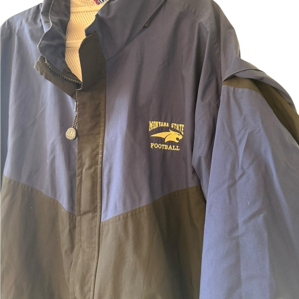 Montana State Bobcat Football 🏈 Navy and Black Men's Windbreaker Jacket - Picture 2 of 5